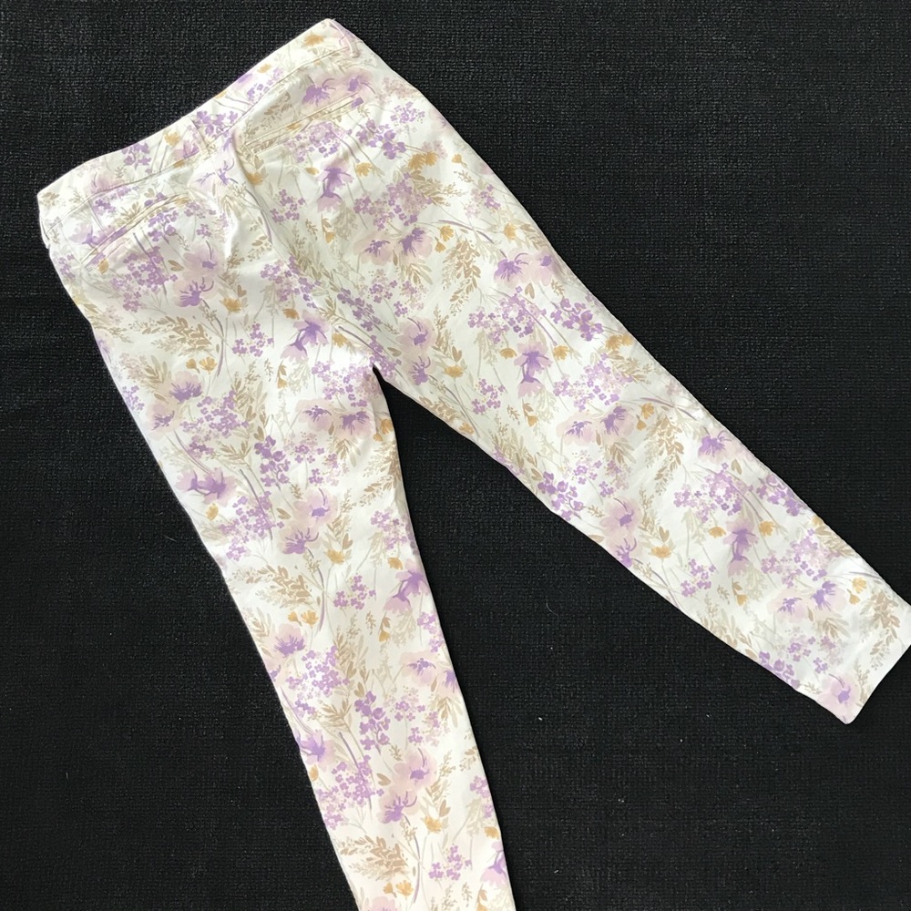 Old Navy Floral Print Pixie Pants